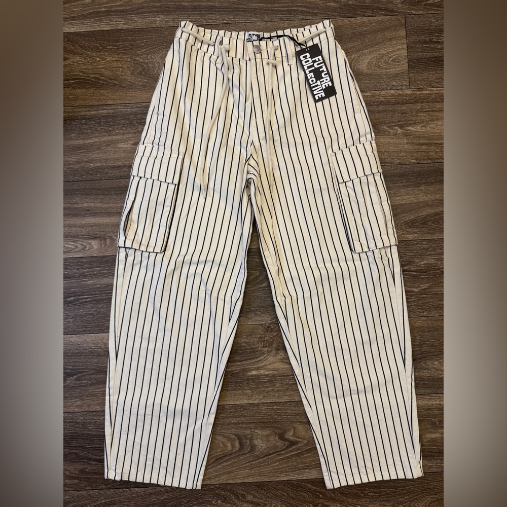 Stylish striped white and black women's Trousers NWT Size 2